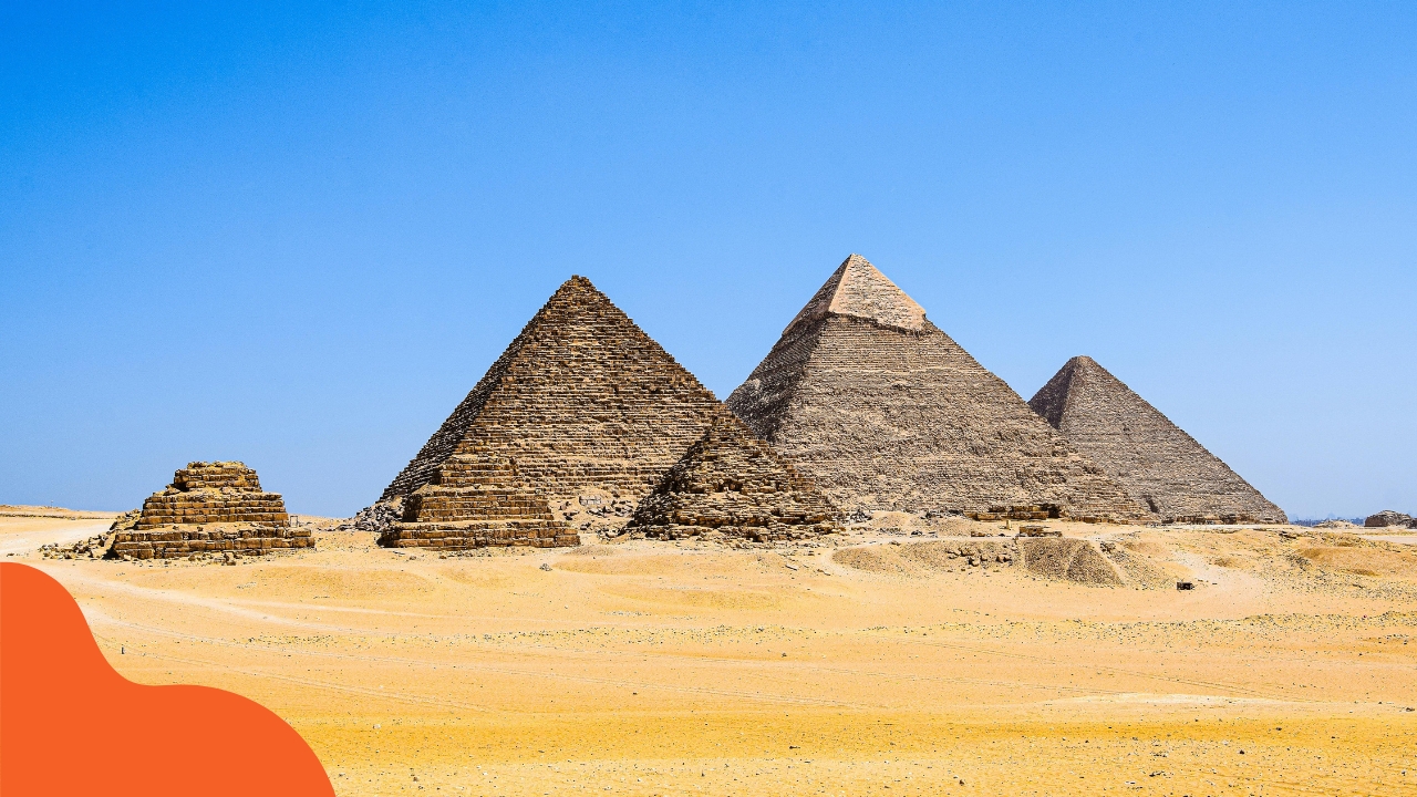 Piramidy w Gizie z Hurghady, Marsa Alam czy Sharm el Sheikh